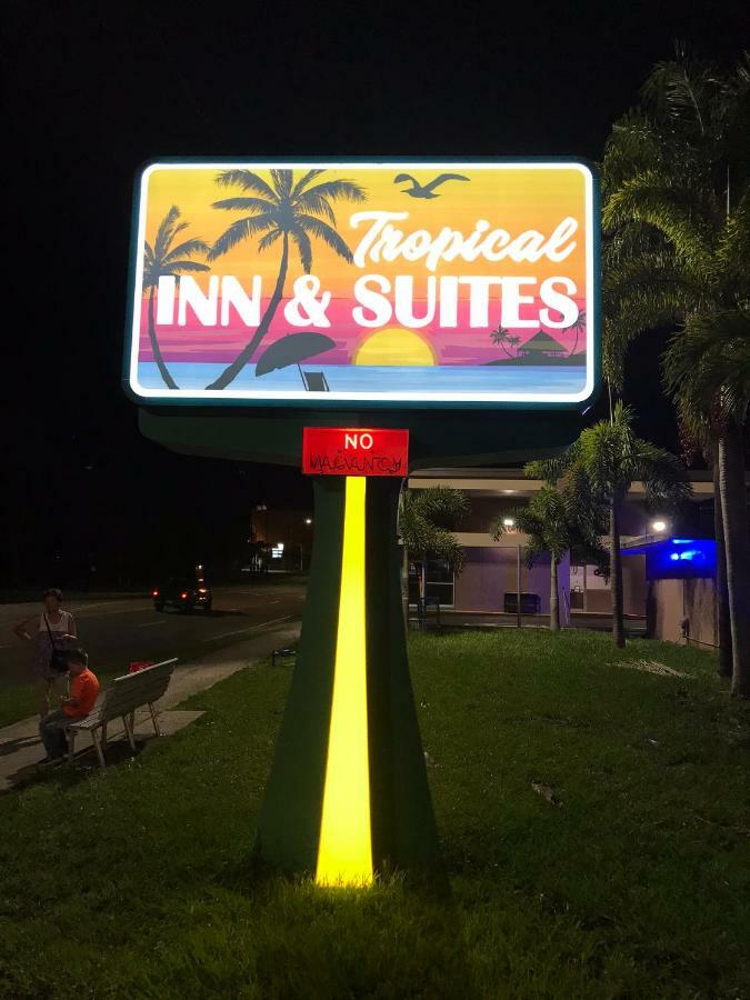 Tropical Inn & Suites, Downtown 克利尔沃特 外观 照片